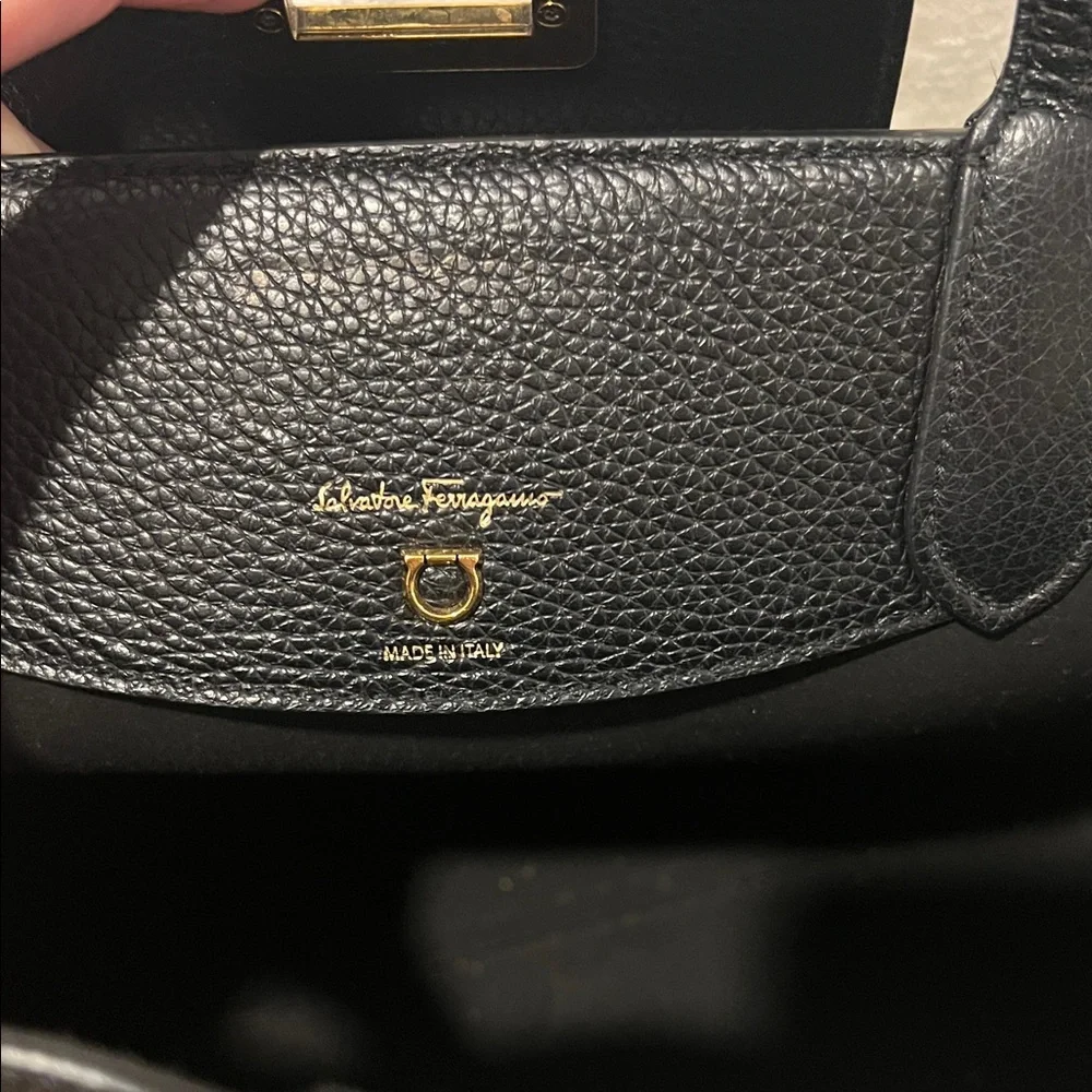 Salvatore Ferragamo Black Leather Tote Bag - Picture 4 of 14